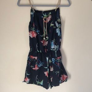 Woman’s Romper 🏖 beach cover up